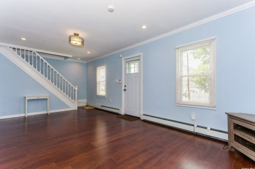 2358 Mitchell Pl, North Bellmore NY  11710-3333 exterior