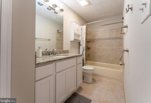 6608 Farmstead Ln, Fredericksburg VA  22407-1703 exterior