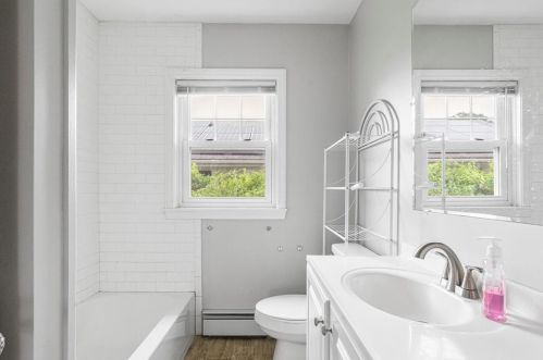 121 California Ave, Providence RI 02905-4322 exterior