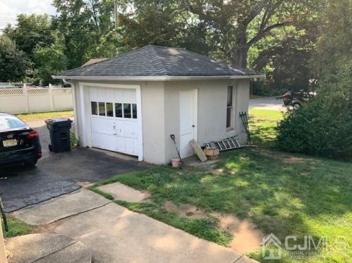 39 Sunset Ave, Old Bridge NJ  08857-1230 exterior