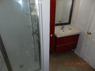 68 Boroskey Dr, Fairfield CT  06824-4146 exterior