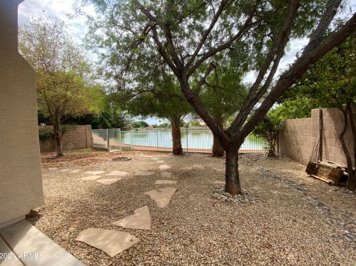11233 Edgemont Ave, Avondale AZ  85392-5872 exterior