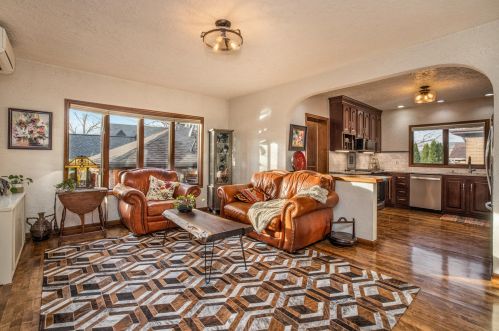 4779 Larkin St, Milwaukee WI 53211-1151 exterior