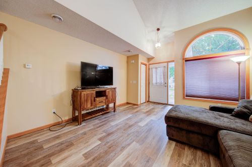 12484 43rd St, Otsego, MN 55376-8437