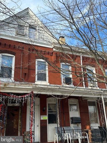 705 Chestnut Ave, Trenton, NJ 08611-1303