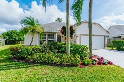 74 Heather Trace Dr, Boynton Beach, FL 33436-8946