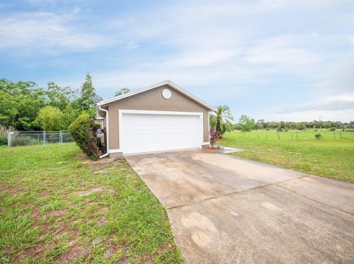 3743 Imperial Dr, Winter Haven, FL 33880-5079