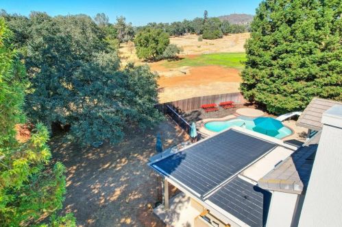 2862 Aquamarine Cir, Rescue CA  95672-9339 exterior