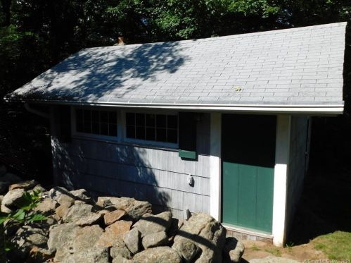 82 Cemetery Rd, Colchester CT  06415-2404 exterior