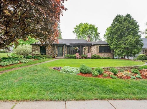 1940 Eleanor Ave, Saint Paul, MN 55116-1323