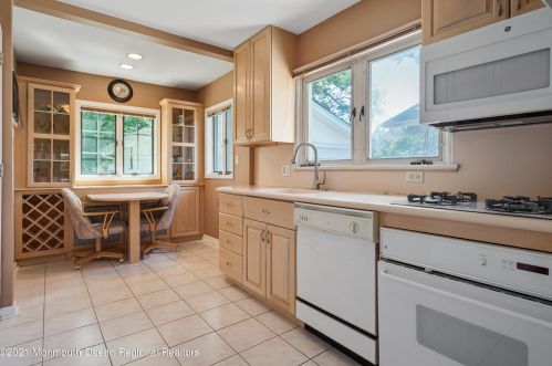 22 Wardell Pl, Tinton Falls NJ  07712-4856 exterior