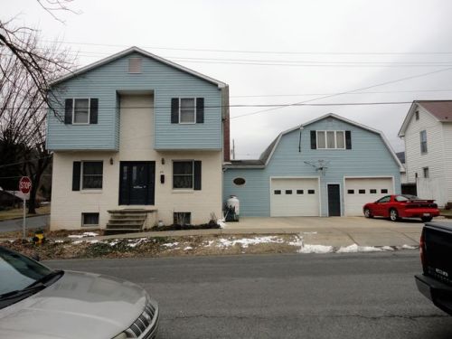 46 Garber St, Shirleysburg, PA 17066-1825