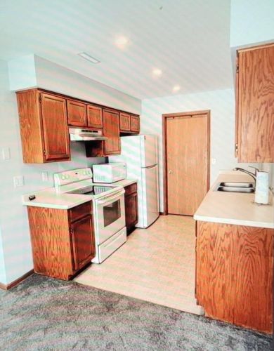 8024 Manor Cir, Milwaukee WI  53223-6228 exterior