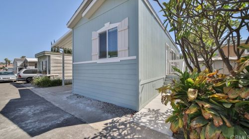 3825 Valley Blvd, Walnut CA  91789-1518 exterior