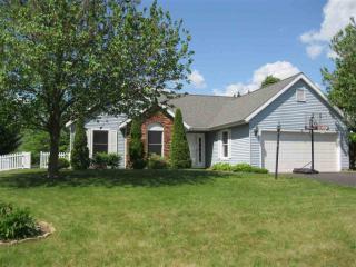27 Rockefeller Blvd, Defreestville, NY 12144-9655