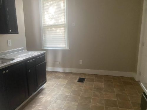 4570 Hamilton Ave, Cincinnati OH  45223-1777 exterior