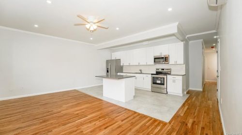 3017 Barker Ave, Bronx, NY 10467-6701
