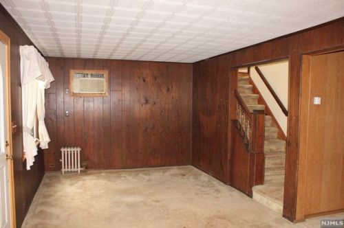 470 Windsor Rd, Wood-Ridge, NJ 07075-1220