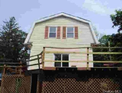 47 Stevens Ave, Hawthorne, NY 10532-2517