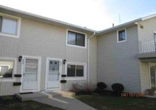 624 Eastbrooke Ln, Rochester, NY 14618-5230