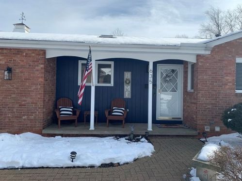 635 Cross St, Slippery Rock, PA 16057-1240