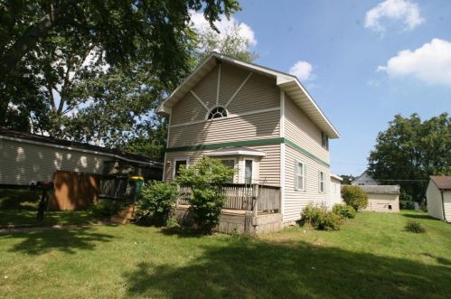 1225 Eastman Ave, Green Bay, WI 54302-1518