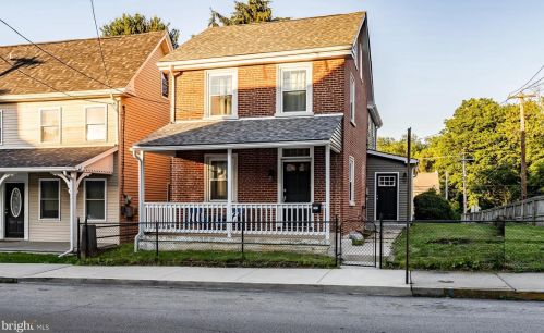 211 Bradford Ave, Downingtown, PA 19335-2810