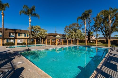 4318 Larwin Ave, Cypress CA  90630-4153 exterior