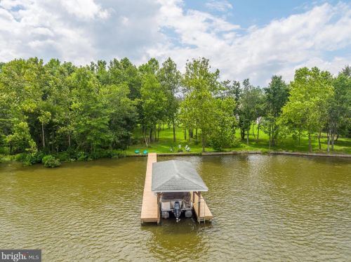 26605 Pennfields Dr, Madison Mills VA  22960-3669 exterior