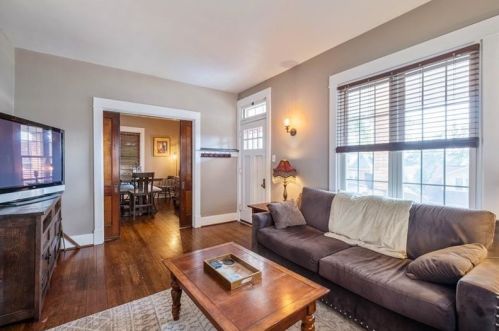 324 Elm Rd, Ambridge PA  15003-2134 exterior