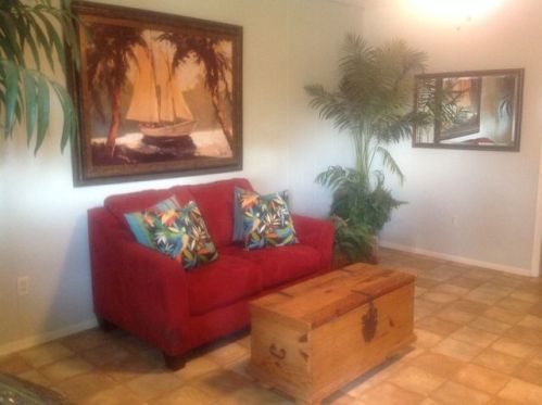 76 Driftwood St, Rockport, TX 78382-7933
