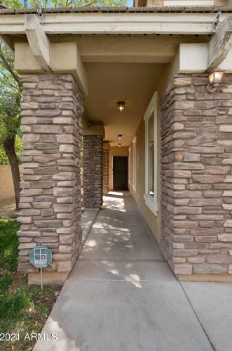 4357 Windsor Ct, Gilbert, AZ 85296-9679