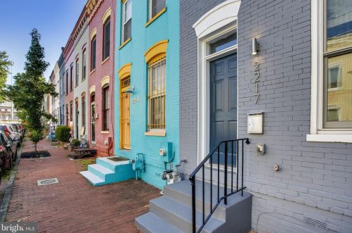 2217 12th Pl, Washington, DC 20009-4405