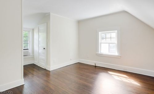 8 Emerson Pl, Montclair NJ  07043-1510 exterior