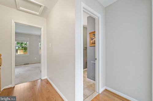 2356 Horseferry Ct, Herndon VA 20191-2733 exterior