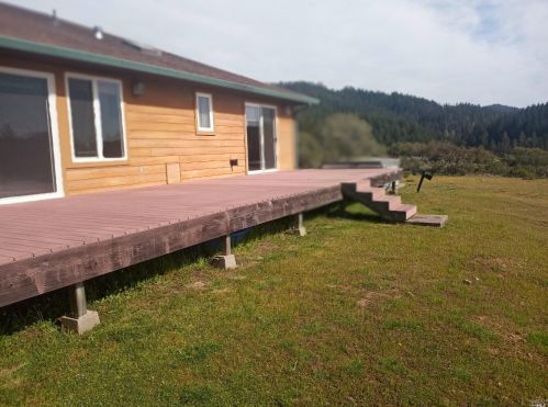 5480 Canyon Rd, Willits CA  95490-9242 exterior