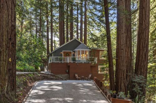 4 Fremont Way, Redwood City, CA 94062-3802