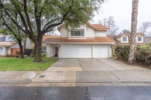 784 Bluff Dr, Los Banos, CA 93635-5161