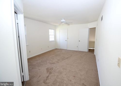 1417 Farmview Dr, Dover DE  19904-3390 exterior