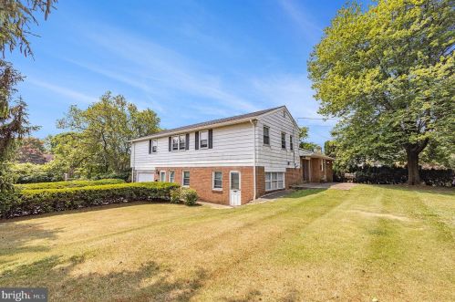 7612 Oak Lane Rd, Cheltenham, PA 19012-1011