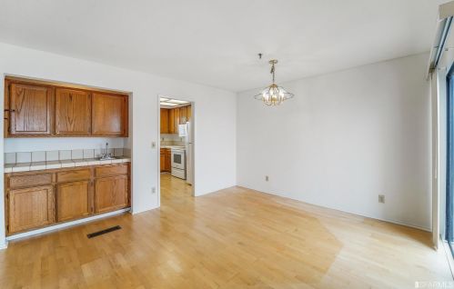 975 Fassler Ave, Pacifica CA  94044-3659 exterior