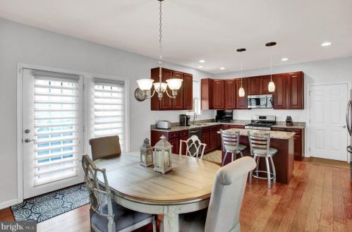 4 Ledgestone Dr, Siddonsburg PA  17019-9805 exterior