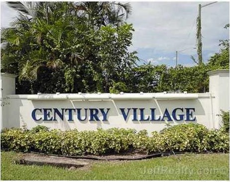 301 Northampton O, West Palm Beach FL  33417-7622 exterior