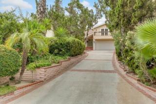 3448 Emerald Isle Dr, Glendale, CA 91206-1115