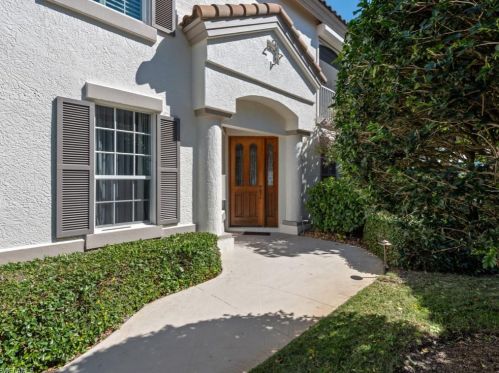 209 Colonade Cir, Naples, FL 34103-8723