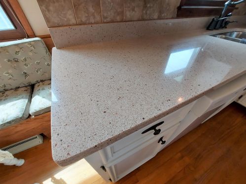 6027 Lake Dr, Cudahy WI  53110-3126 exterior