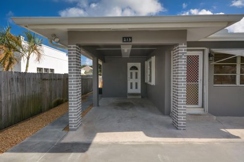 215 1st Ave, Delray Beach FL  33444-3714 exterior