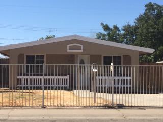 3913 Dry Crk Rd, Sacramento CA  95838-2302 exterior