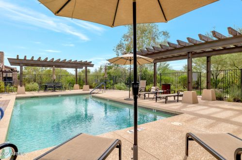 17805 93 Way, Scottsdale AZ  85260-2860 exterior