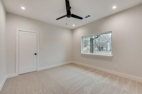 9003 Frst Hl Blvd, Dallas TX 75218-3633 exterior